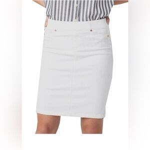 🍂 Liverpool White Knee-length pencil jean Skirt